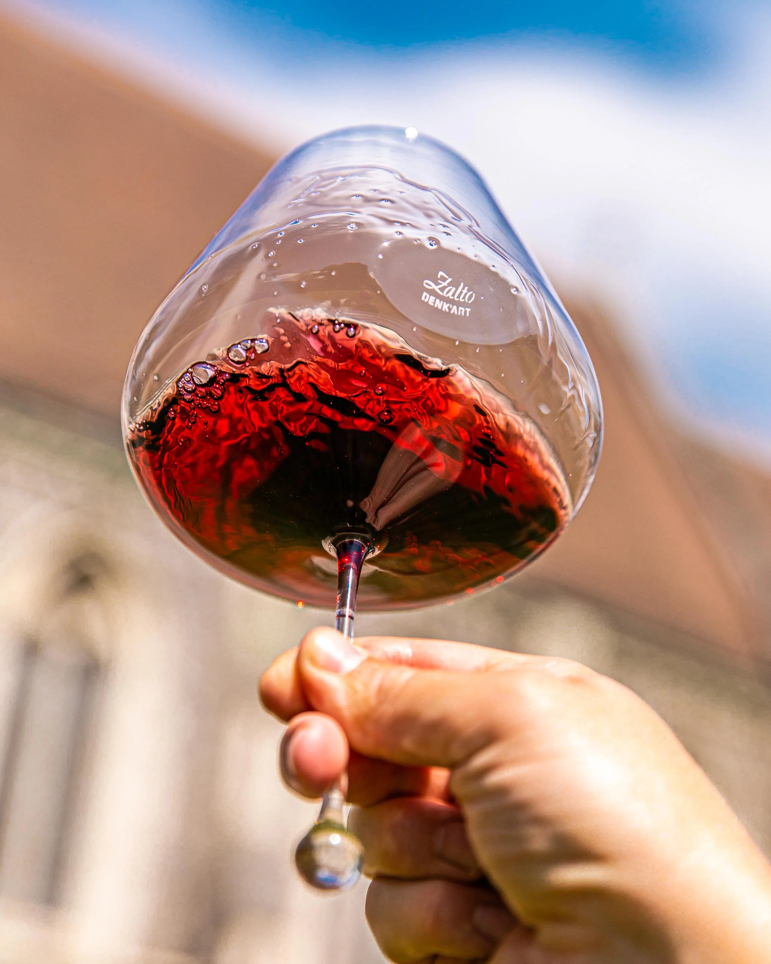 wine glass, red wine glass, wine glasses, zalto, zalto glasses, glassware,glassware dubai, burgundy glass