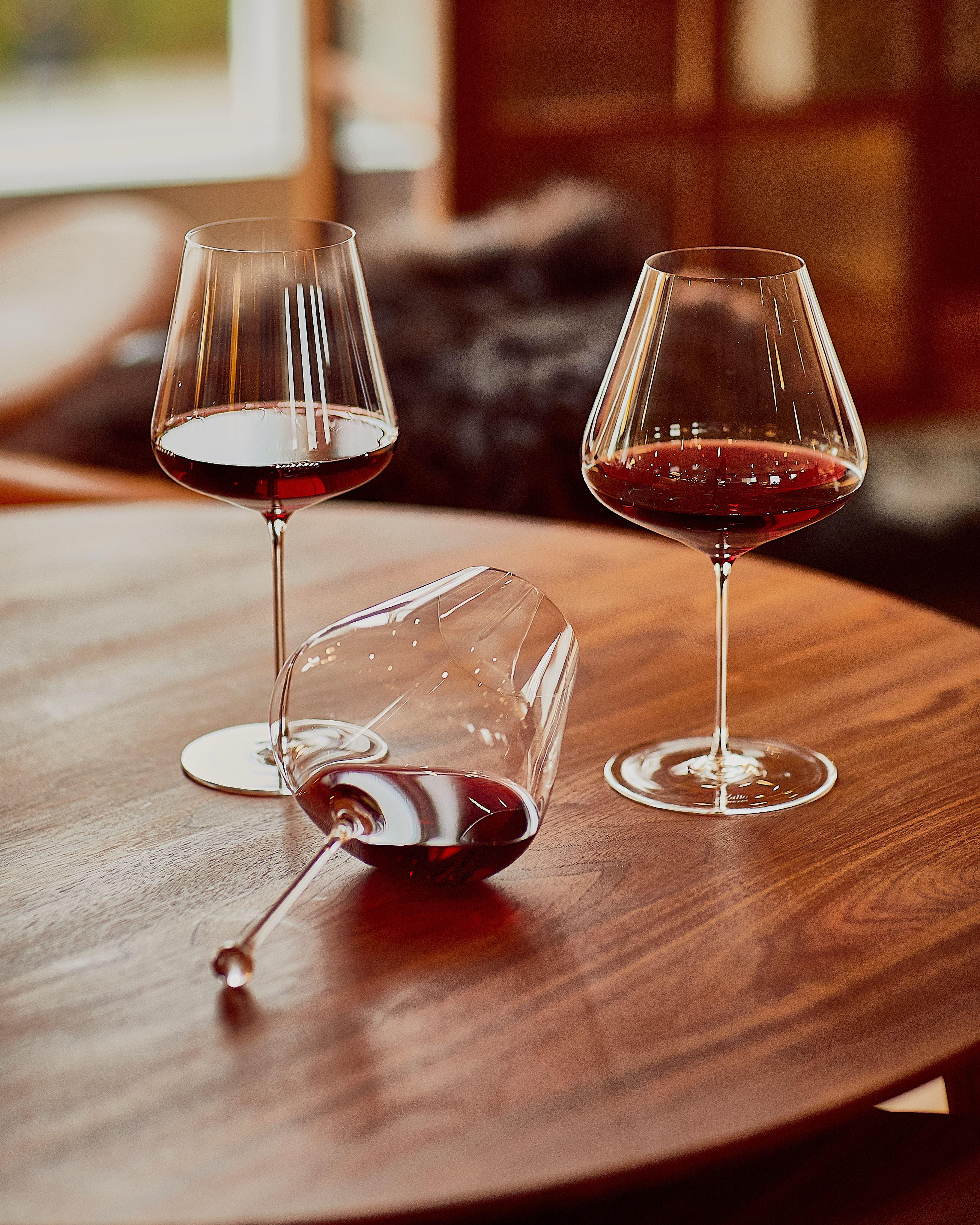 wine glass, red wine glass, wine glasses, zalto, zalto glasses, glassware,glassware dubai, burgundy glass