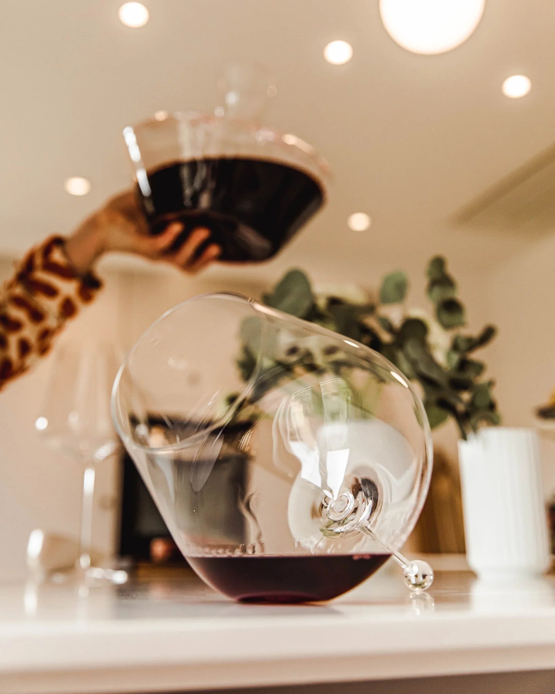 wine glass, red wine glass, wine glasses, zalto, zalto glasses, glassware,glassware dubai, burgundy glass