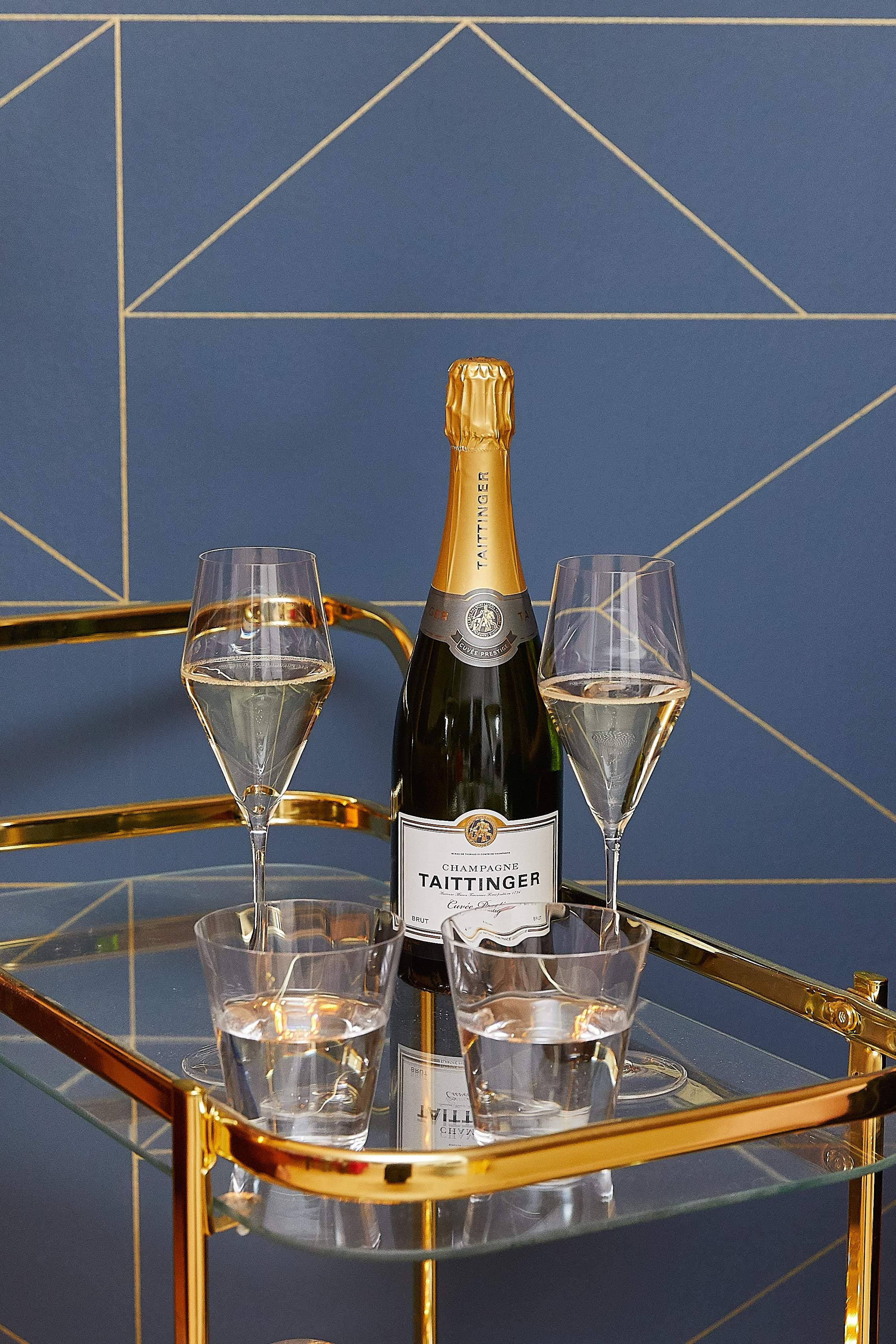  wine glass, wine glasses, white wine glass, zalto, zalto glasses, glassware, champagne glasses, glassware dubai